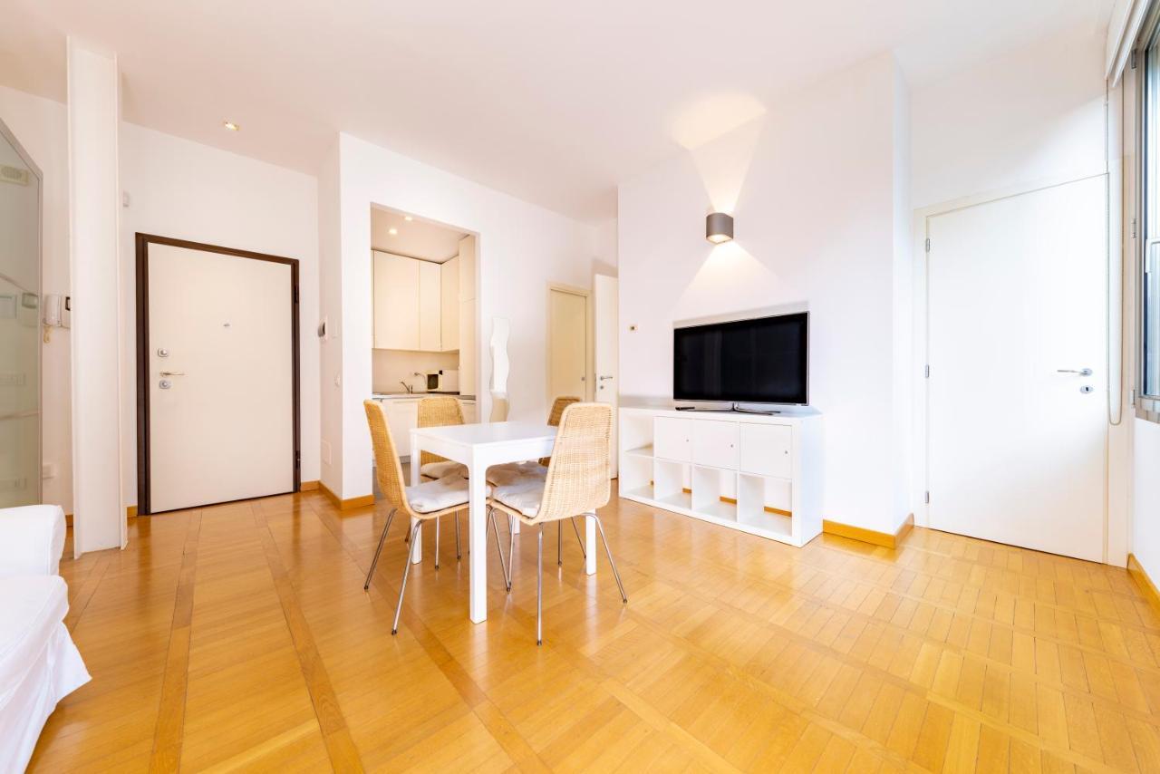 Luxury 1 Bedroom Navigli Loft Milan Exterior photo